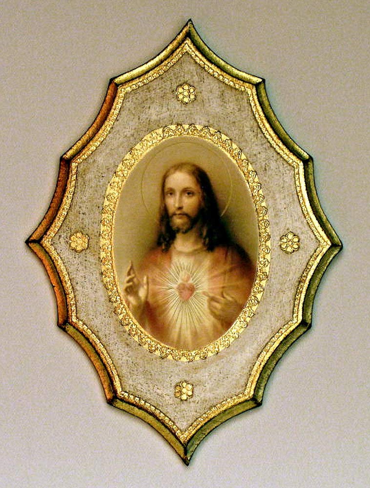Sacred Heart of Jesus Florentine plaque with a white and gold trim, 7.5 x 10.5". Made in Italy., 12924
